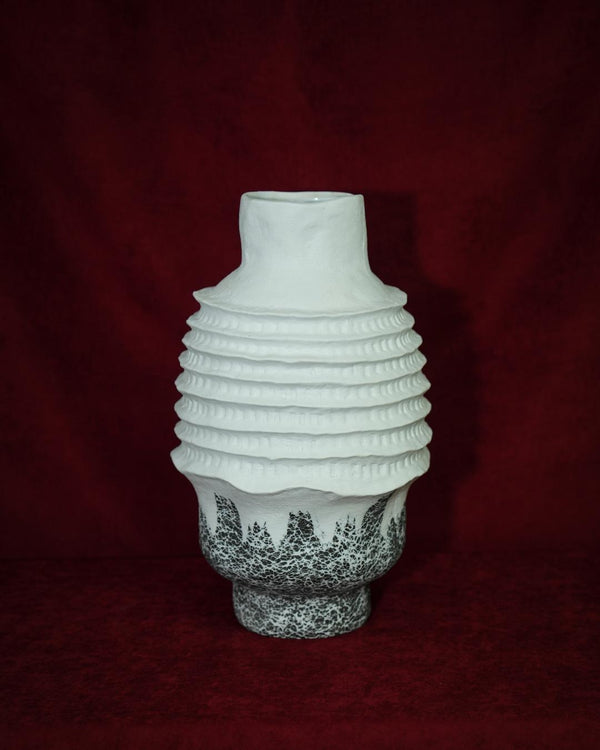 Ylia II Vase