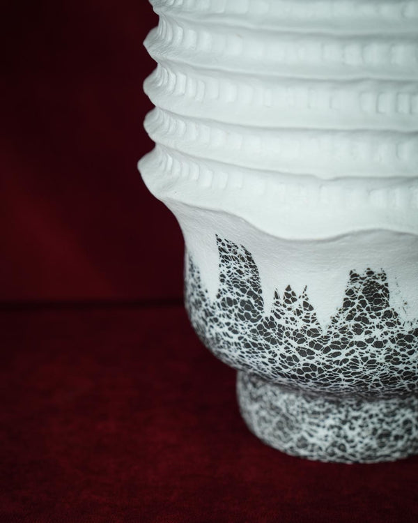 Ylia II Vase