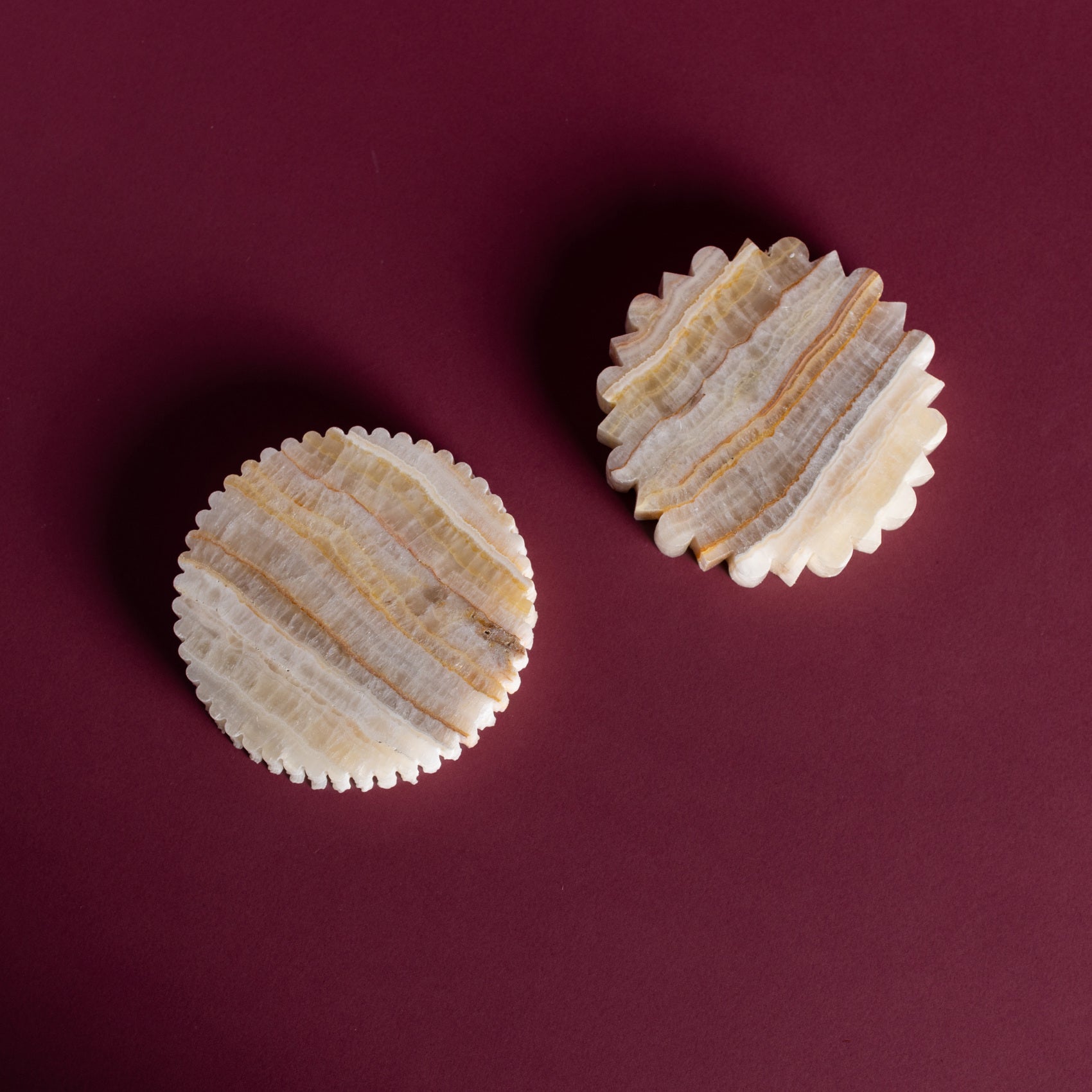 Meridian Minima Coaster - Round, Small (Rainbow Onyx)