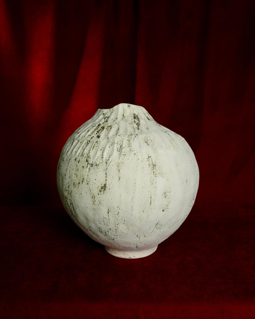 Litharia Sphere Vase
