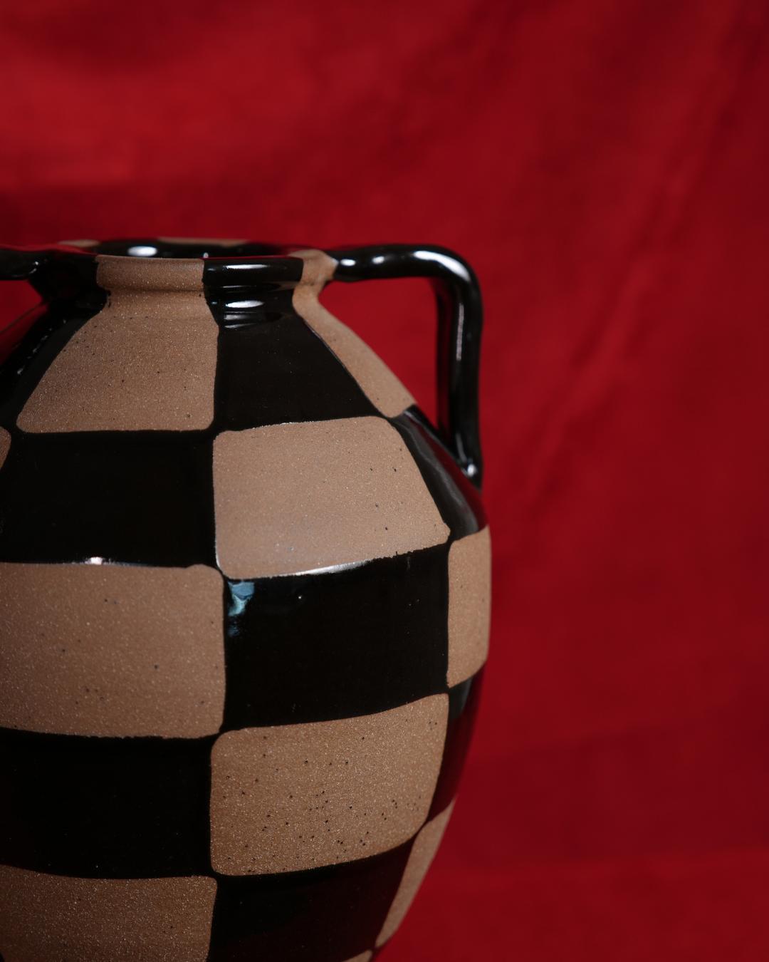 Mars Vase
